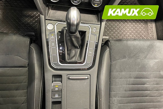 Volkswagen Passat 18 of 20