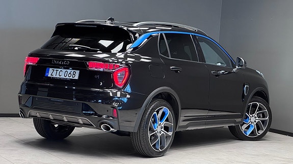 Lynk & Co 01 2 of 21