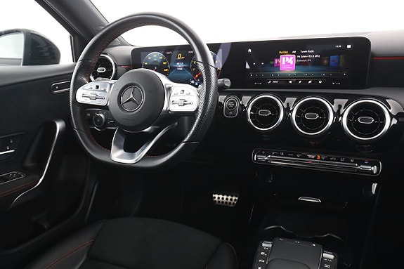 Mercedes-Benz A200 14 of 30