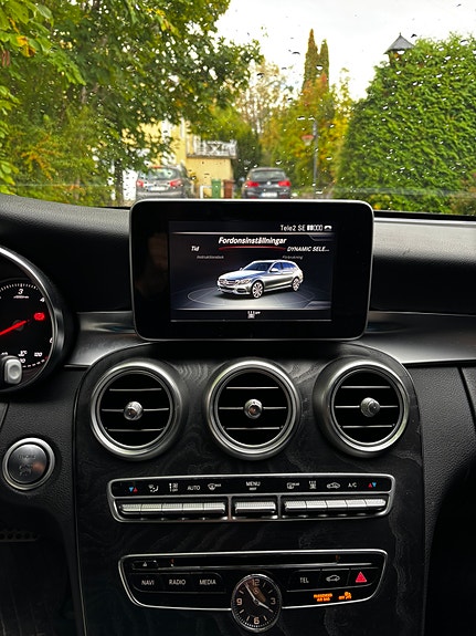 Mercedes-Benz C250 12 of 30