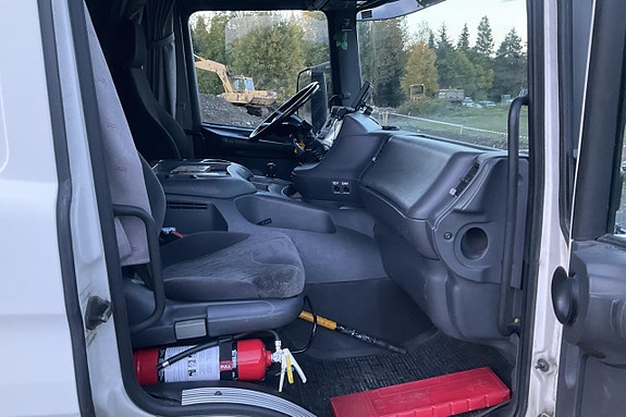 SCANIA P94 10 of 27