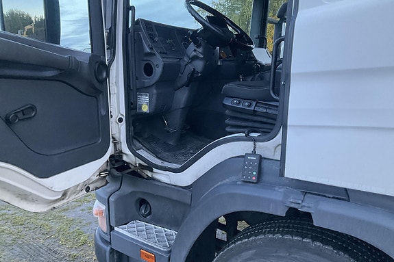 SCANIA P94 27 of 27