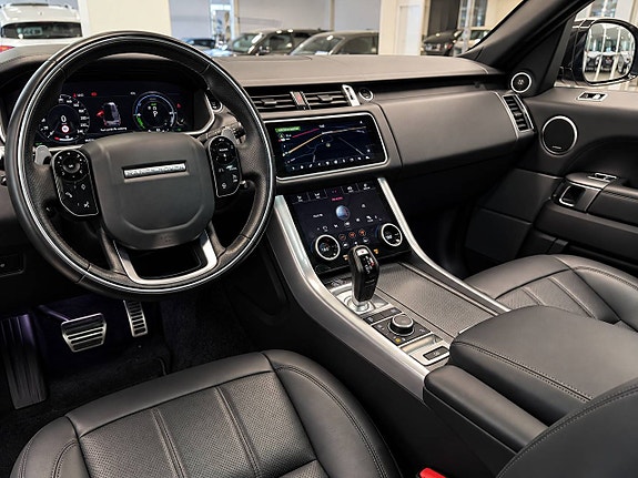 Land Rover Range Rover Sport 12 of 29