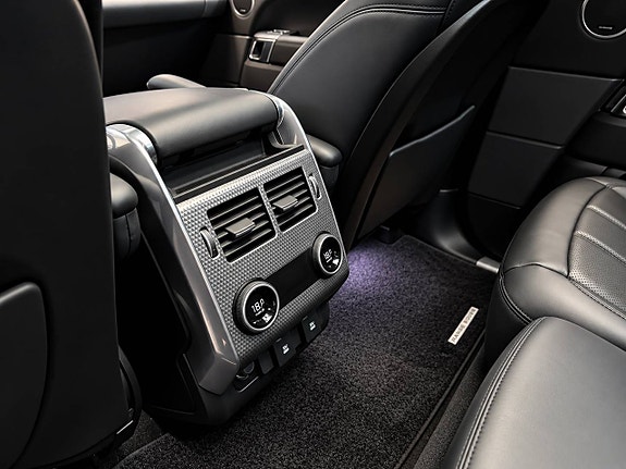 Land Rover Range Rover Sport 19 of 29
