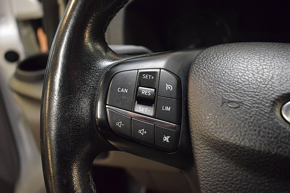Ford Transit Custom 12 of 17