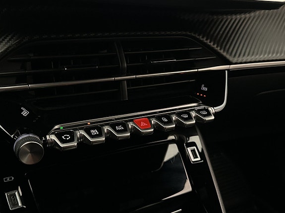 Peugeot 2008 21 of 29