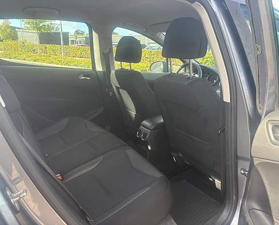 Peugeot 308 6 of 6