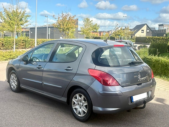 Peugeot 308 3 of 6
