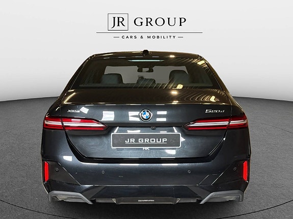 BMW 520d 5 of 12