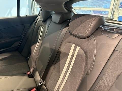BMW 118i 9 of 14