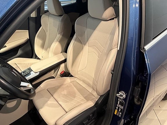 BMW X1 8 of 13