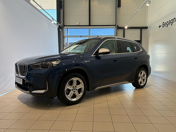 BMW X1 2 of 13