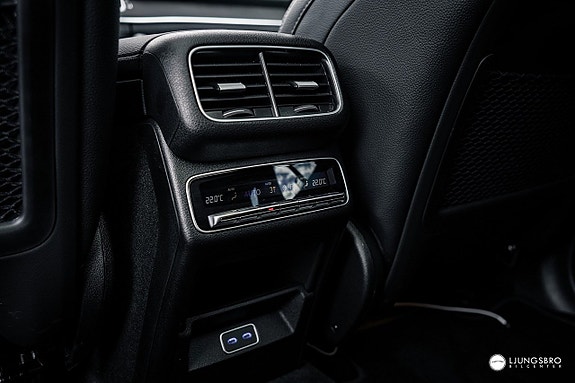 Mercedes-Benz GLE350 de 21 of 25