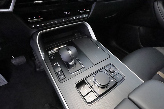 Mazda CX-80 27 of 30