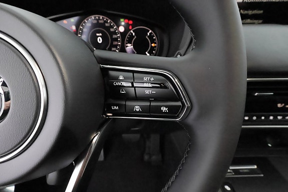 Mazda CX-80 26 of 30