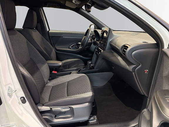 Toyota Yaris Cross 6 of 14