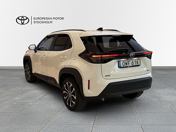 Toyota Yaris Cross 2 of 14