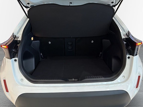 Toyota Yaris Cross 10 of 14