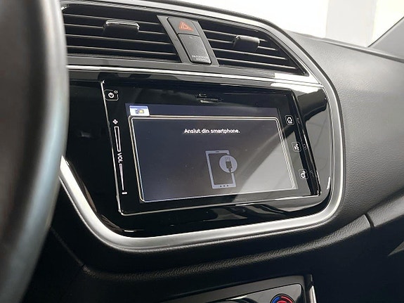 Suzuki S-Cross 15 of 17