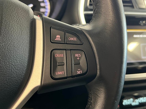 Suzuki S-Cross 17 of 17
