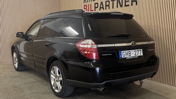 SUBARU OUTBACK 2.5 4WD 173 ch 4X4 BVA - CUIR - PANO - ATTELAGE - 261000 KM