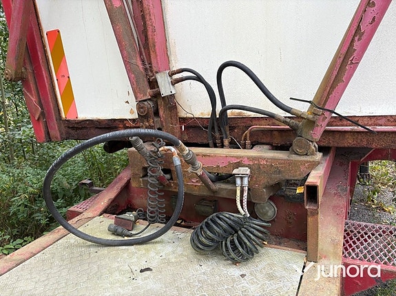 Linktrailer med containerfäste och flisskåp 20 of 30