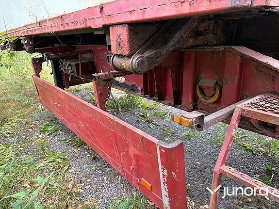 Linktrailer med containerfäste och flisskåp 25 of 30