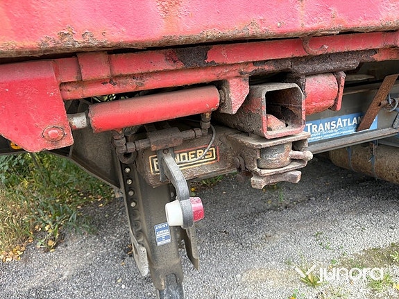 Linktrailer med containerfäste och flisskåp 13 of 30