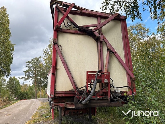 Linktrailer med containerfäste och flisskåp 3 of 30