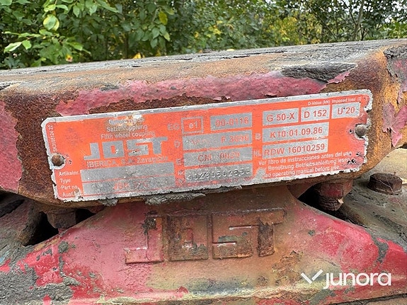 Linktrailer med containerfäste och flisskåp 19 of 30
