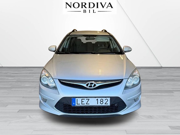 Hyundai i30 2 of 24
