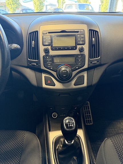Hyundai i30 13 of 24