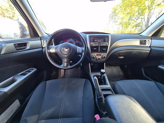Subaru Forester 10 of 18
