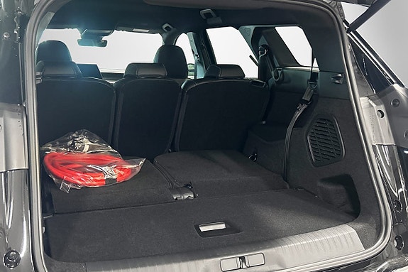 Peugeot e-5008 9 of 28