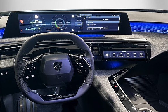 Peugeot e-5008 5 of 28