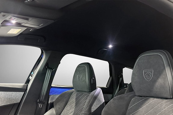 Peugeot e-5008 10 of 28