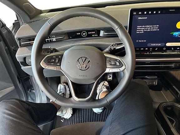 Volkswagen ID.7 8 of 15