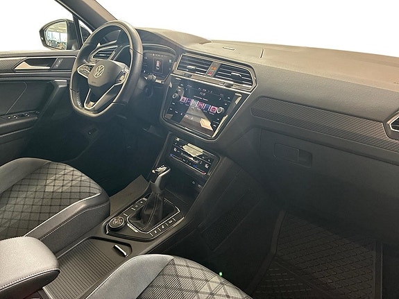 Volkswagen Tiguan 13 of 24
