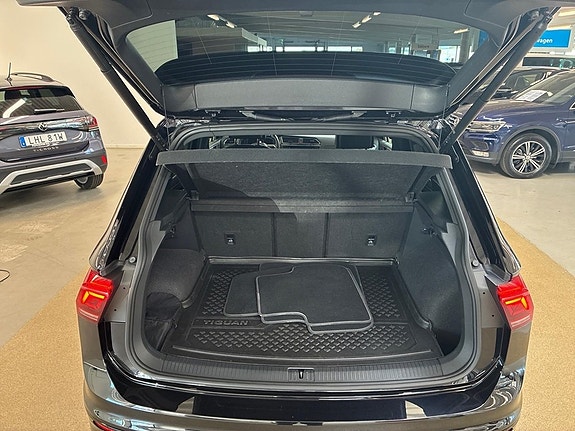 Volkswagen Tiguan 24 of 24