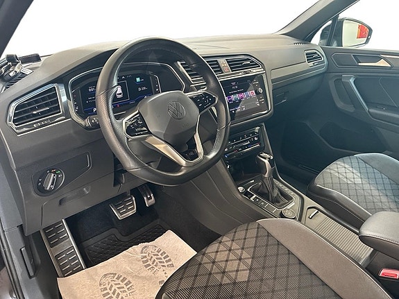 Volkswagen Tiguan 10 of 24