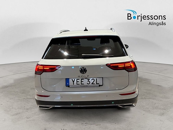 Volkswagen Golf Alltrack 5 of 13