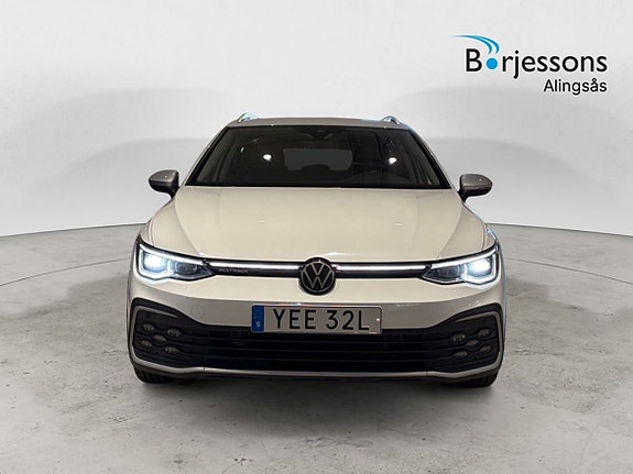 Volkswagen Golf Alltrack 4 of 13
