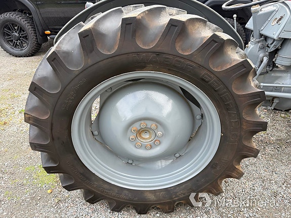Grålle Massey Ferguson TEA 20 16 of 27