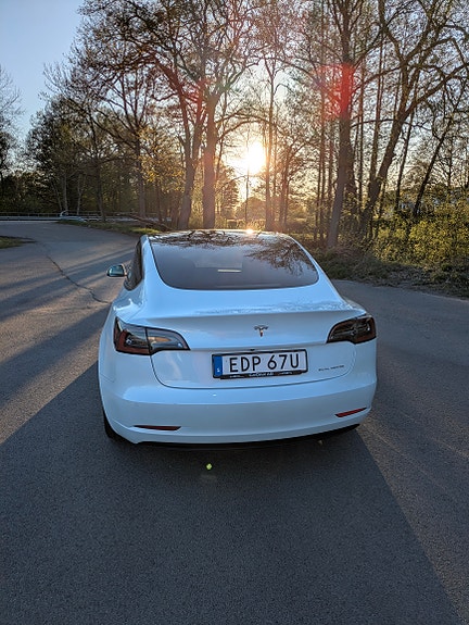 Tesla Model 3 2 of 6