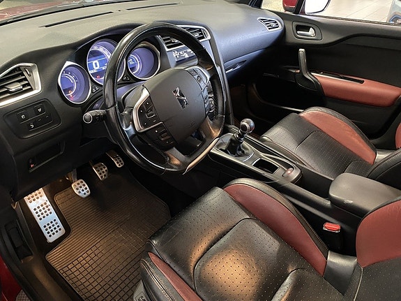 Citroen DS4 7 of 11