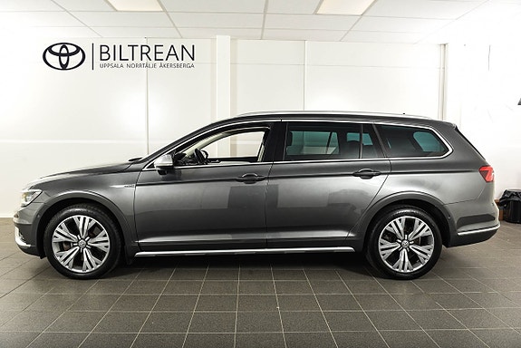 Volkswagen Passat Alltrack 2 of 18