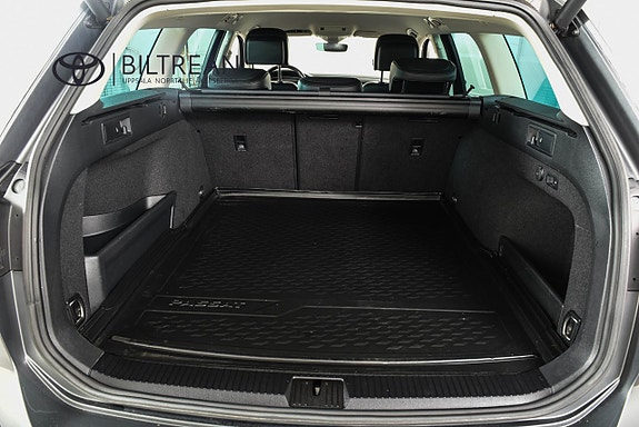 Volkswagen Passat Alltrack 8 of 18