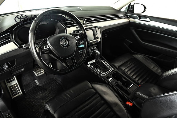 Volkswagen Passat Alltrack 15 of 18