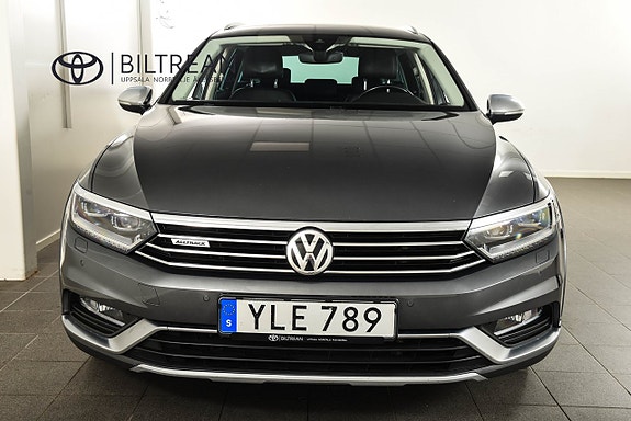Volkswagen Passat Alltrack 5 of 18