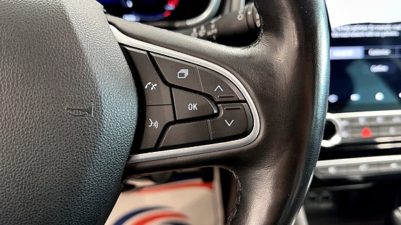 Renault Megane 12 of 17